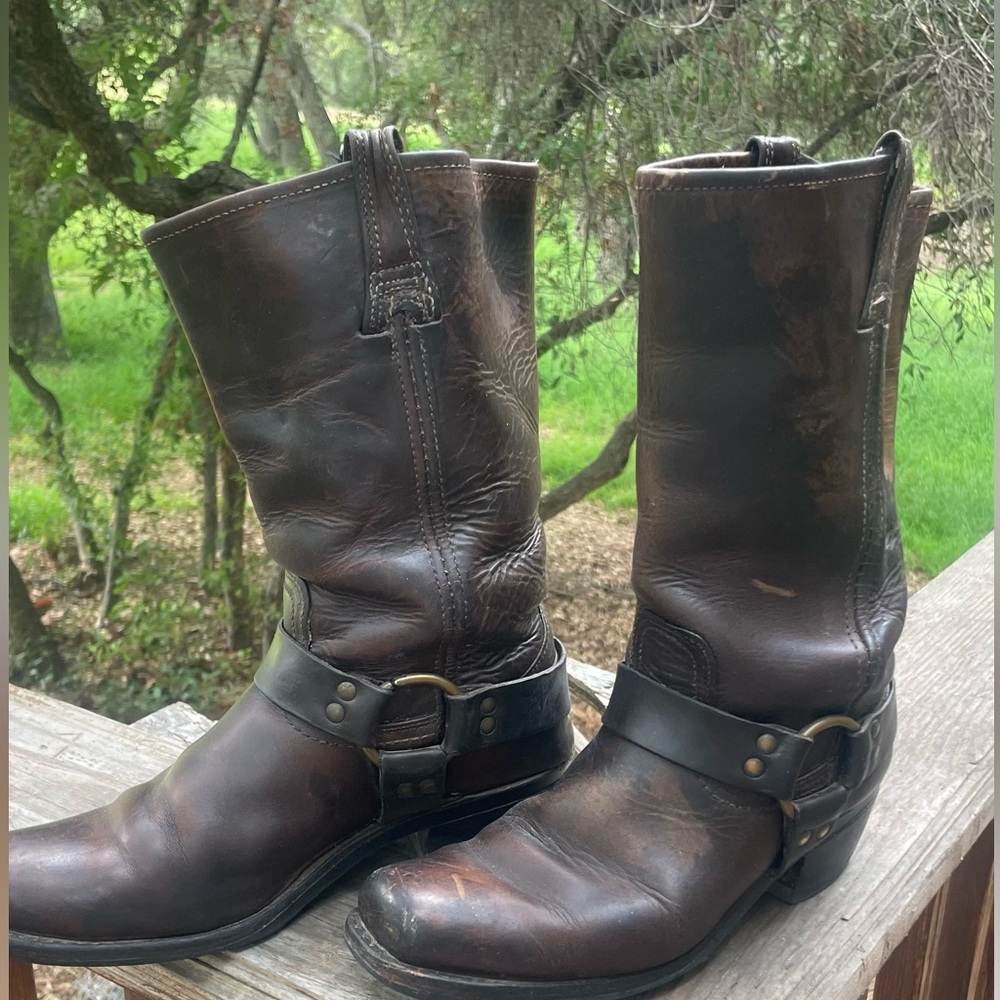 Frye Women’s Motorcycle Boots 8.5 brown